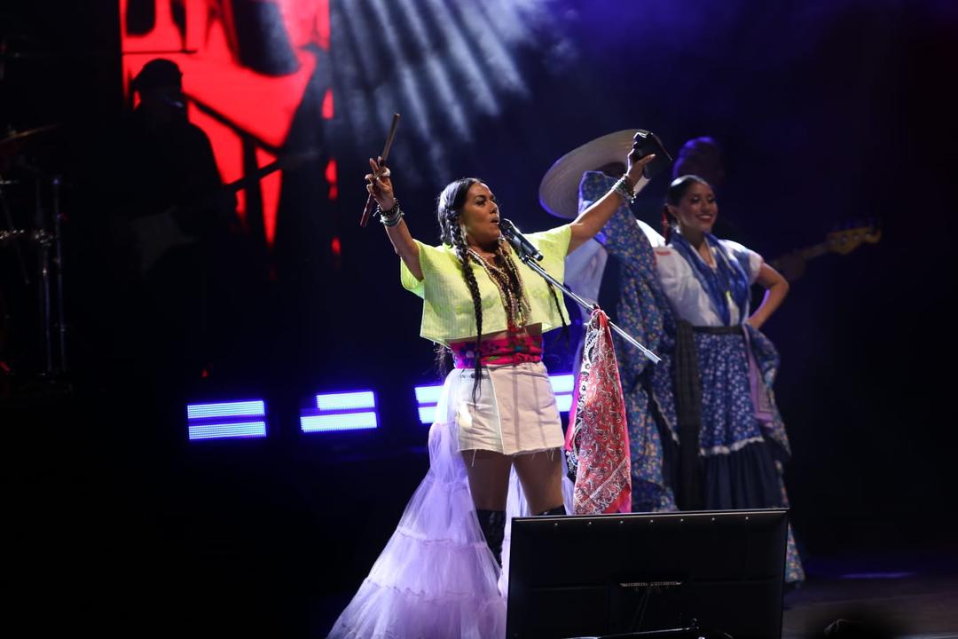 Lila Downs hace vibrar a Querétaro con La Sánchez