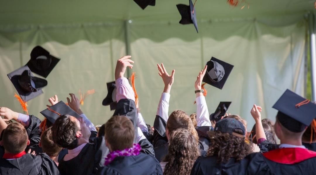 ¿Cómo preparar a tus hijos para la transición a la universidad? Conoce los 10 consejos clave