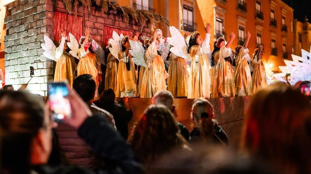 Disfruta este domingo el Desfile Navideño en Querétaro