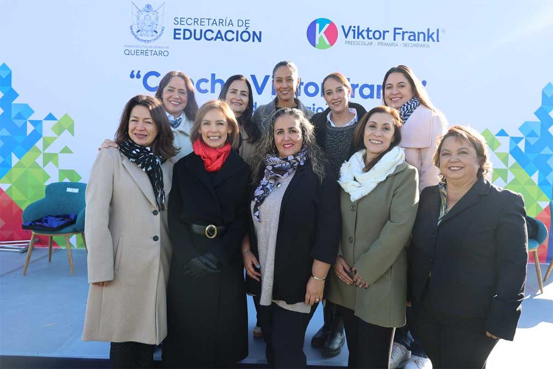 El Colegio Viktor Frankl inaugura cancha de fútbol