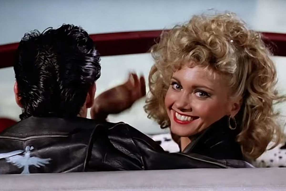 Olivia Newton-John en su papel famoso de Sandy para la cinta Grease.