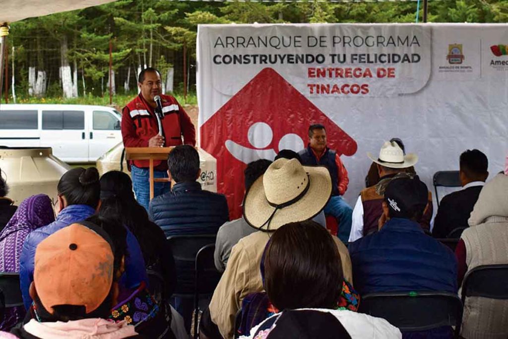 René Mejía se compromete a mejorar calidad de vida en Amealco