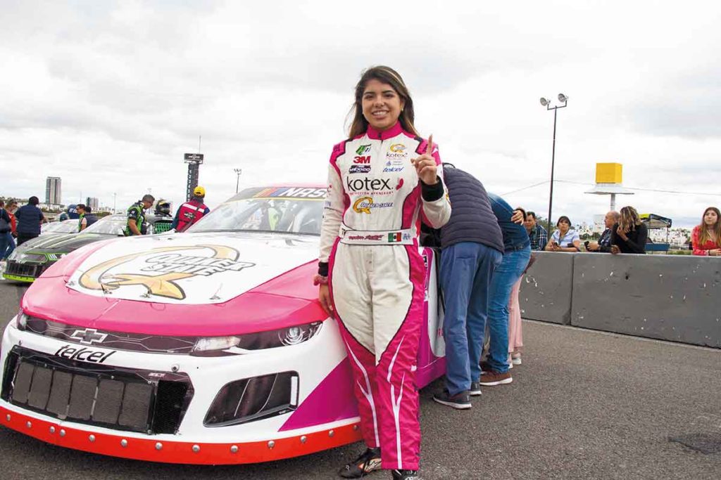 La NASCAR en Querétaro se convierte en una fiesta del automovilismo