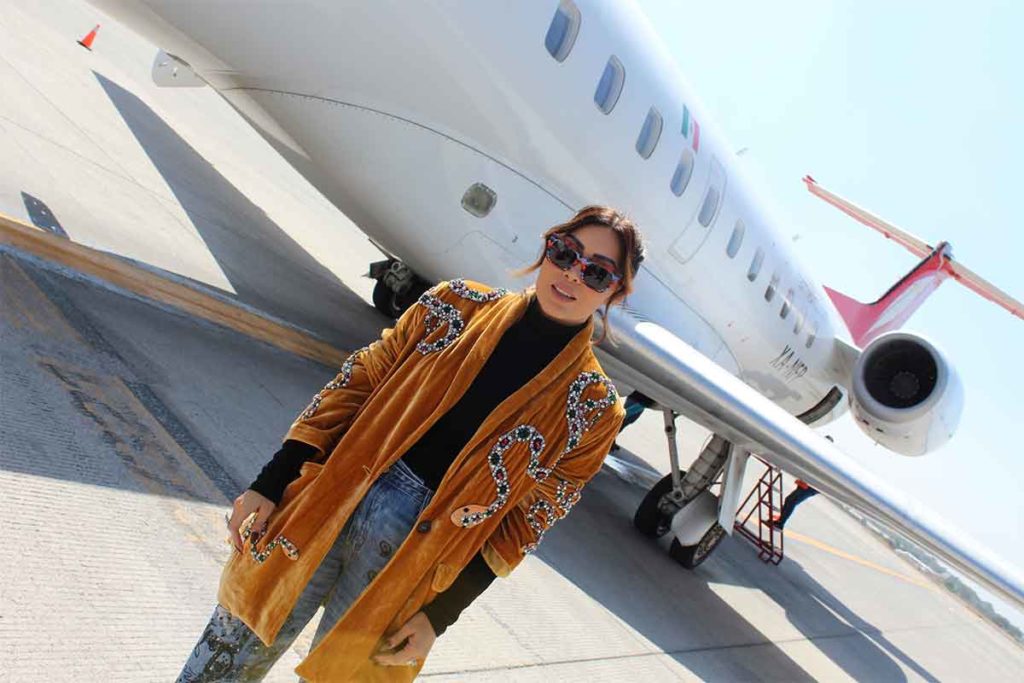 Moda en las alturas: la primera pasarela en un avión en México