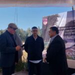 Juan Guzmán devela primera piedra del fraccionamiento Cañadas del Valle
