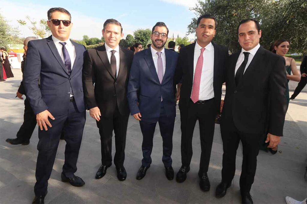Rodrigo Monsalvo y Ana María Camacho viven boda de ensueño