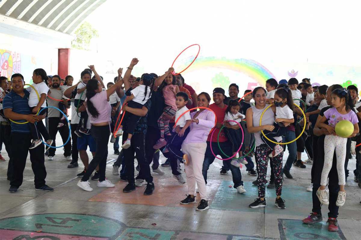 En los festejos del Día del Padre se realizaron actividades de baile, ejercicios y de reflexión.