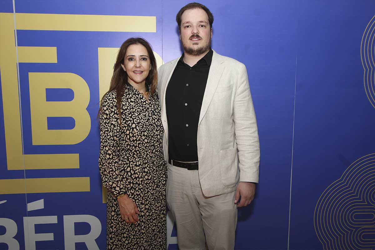 20 Ibérica llega a su fin. Olivia Herbert y Fernando Sámano.