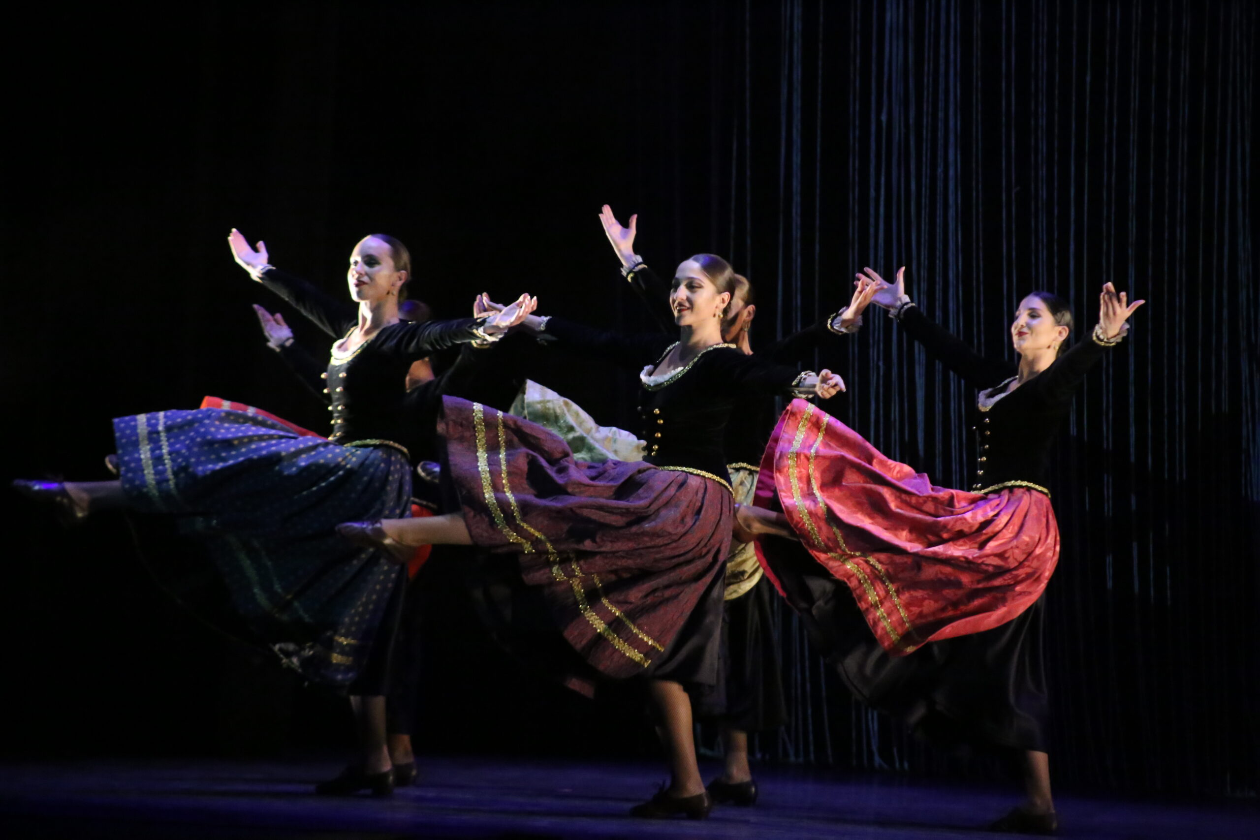 Auténtica danza clásica española se hace presente en el Ibérica Contemporánea