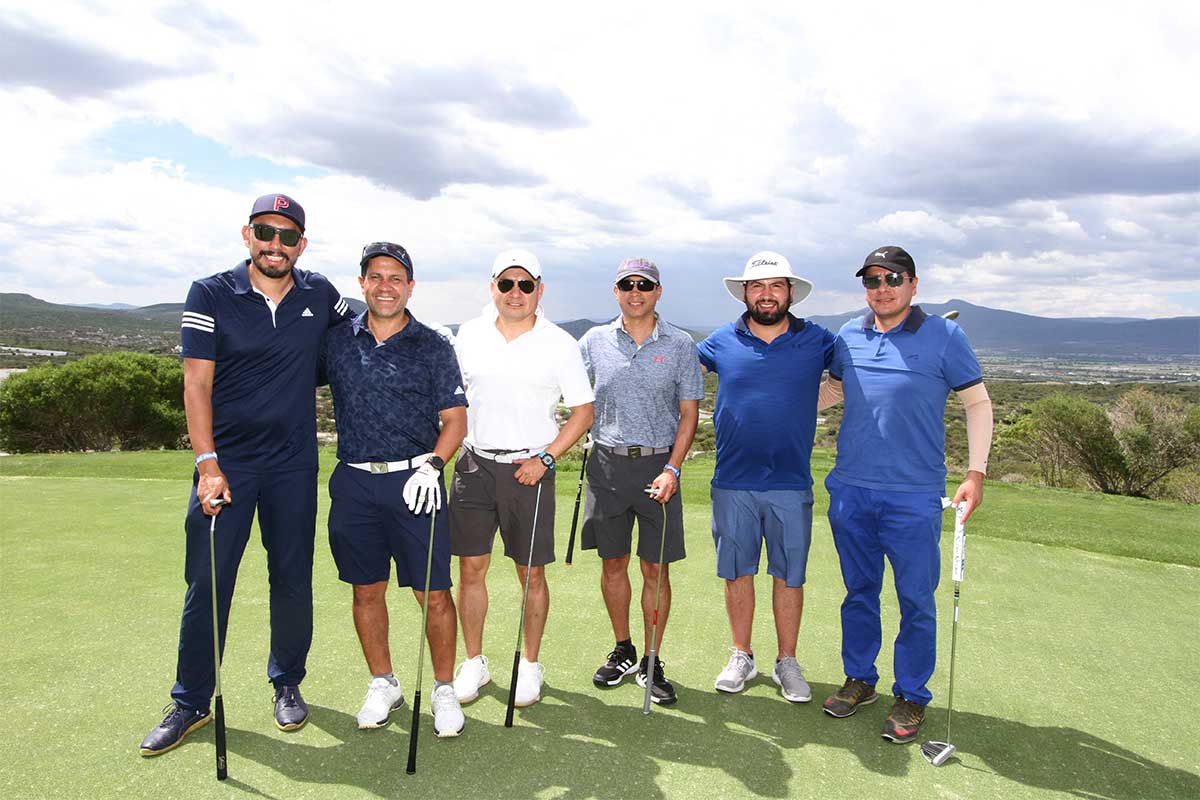 1 Golf por los 'Líderes del Mañana'. Aldair López, Mario Islas, Héctor López, Gabriel Marroquín, Alfredo Villaseñor y Manuel Gómez.