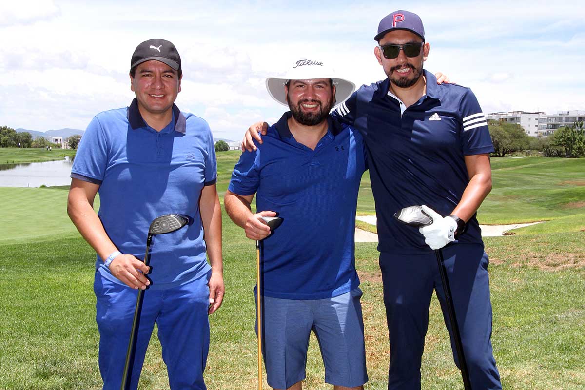12 Golf por los 'Líderes del Mañana'. Manuel Gómez, Alfredo Villaseñor y Aldair López