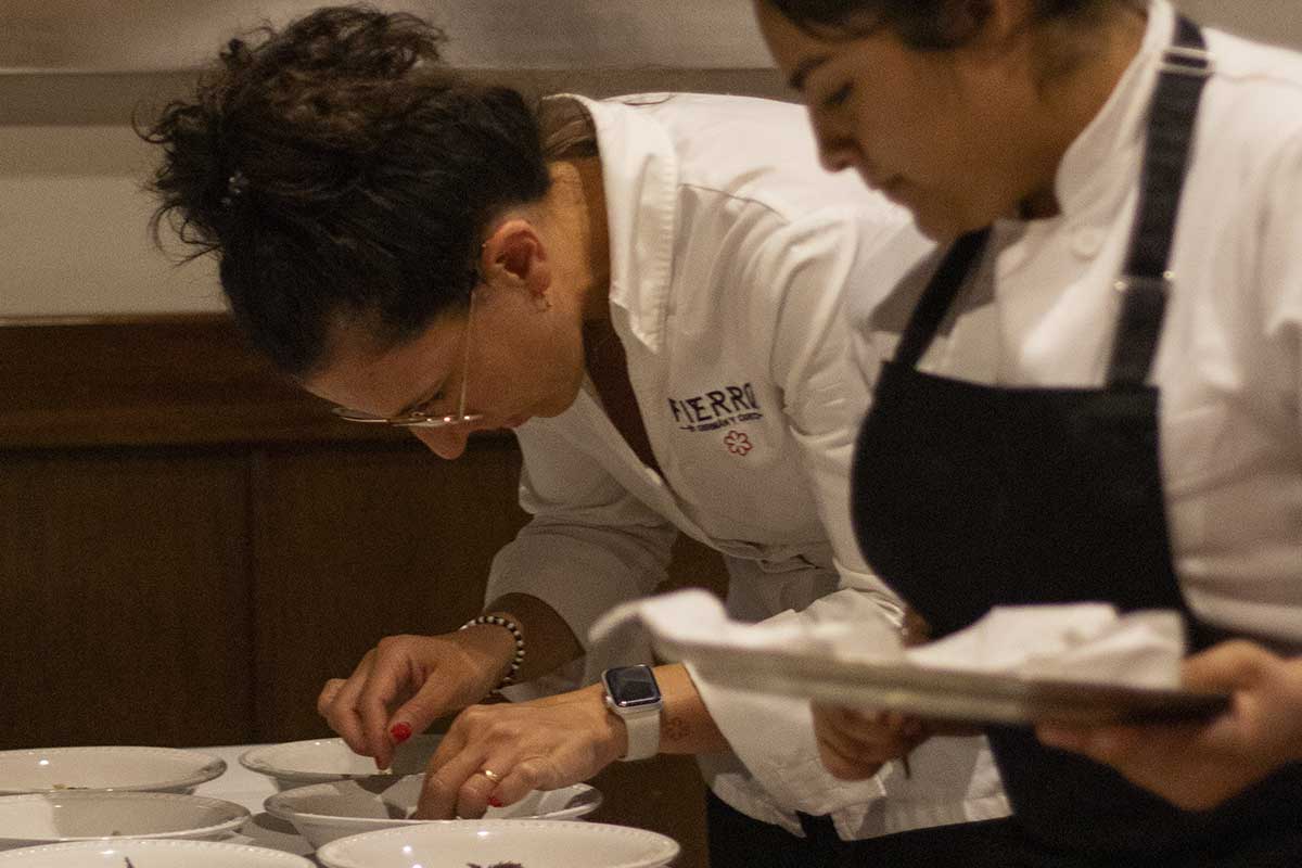 16 Chefs 'estrellas Michelin' muestran su cocina en Argentilia. Reconocidos con Estrella Michelin, fueron los chefs de lujo que Argentilia León invitó para realizar la exclusiva ‘Cena maridaje’.