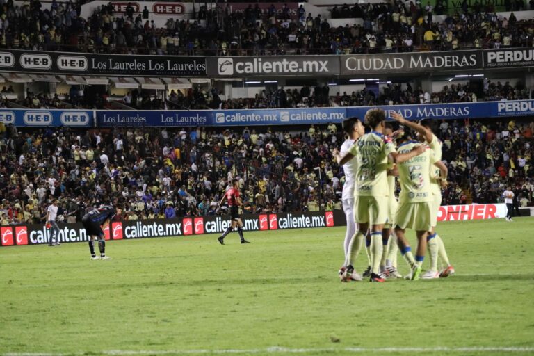 América derrota a Querétaro y se convierte en líder general de la Liga MX