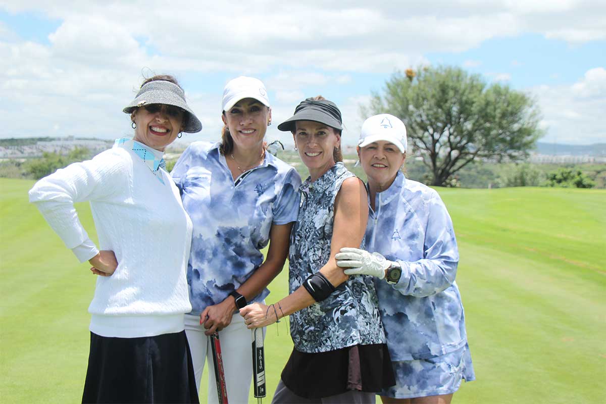 4 Damas golfistas. Judith Islas, Norma Guillén, Araceli Quintana y Heisel