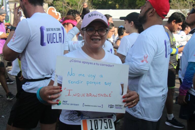 Mujeres corren sin límites en el Querétaro Maratón 