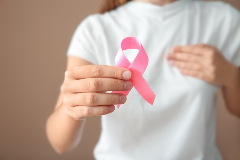 ¿Por qué octubre es el mes de la prevención de cáncer de mama?