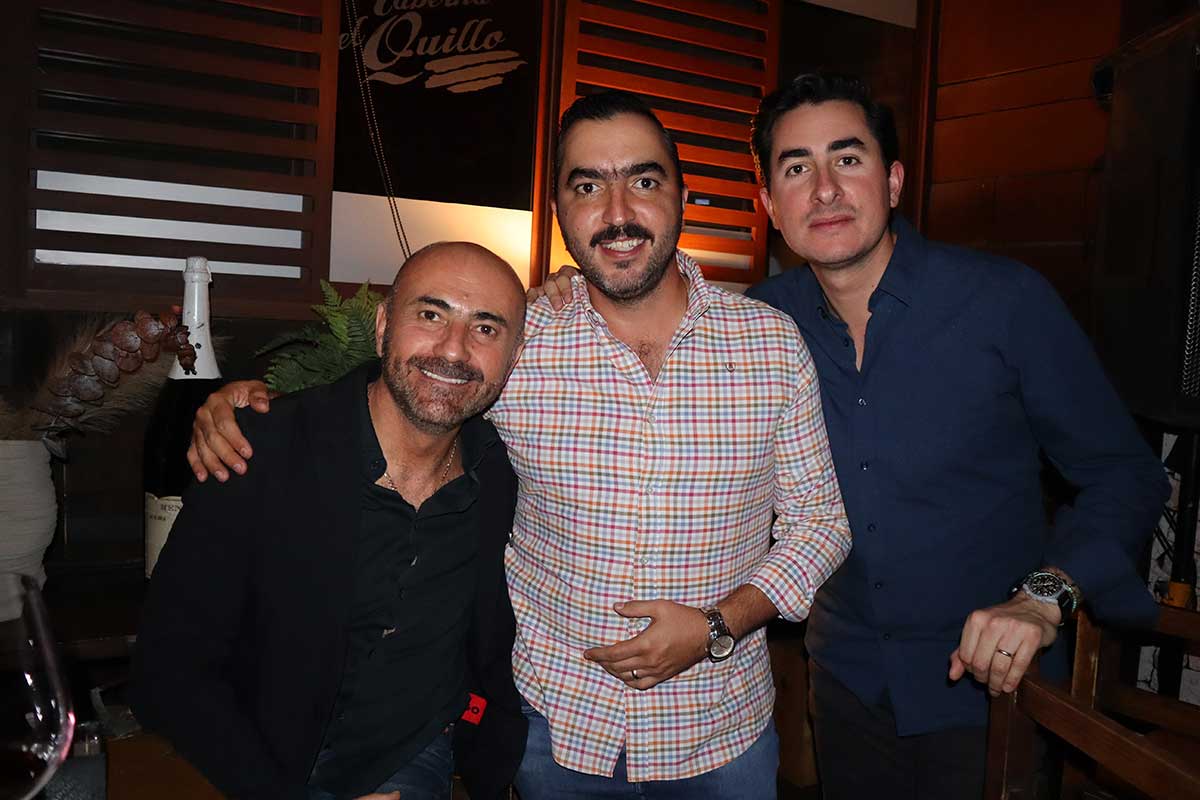7 Restaurante Taberna El Quillo celebra su 10 aniversario. Jorge Tanus, Rodrigo Foyo y Aldo Mateos.