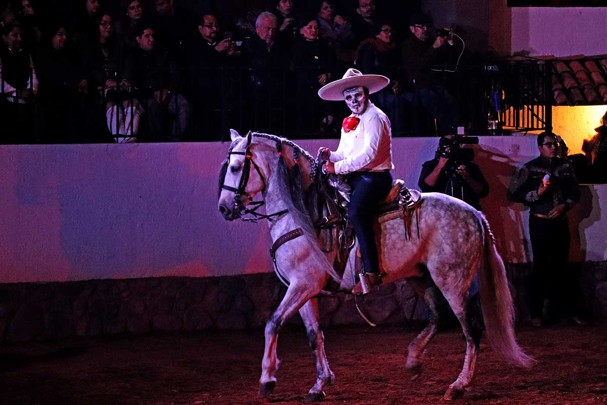 Esta leyenda se vio representada en Querétaro con un espectáculo musical, ecuestre y artístico. /Foto: Armando Vázquez.