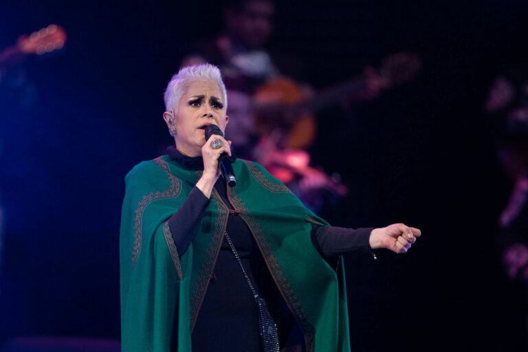 Eugenia León invita a los amantes de la trova a su presentación en el Festival TrovAbierta 2023