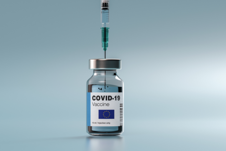 ¿Por qué nos sentimos mal después de vacunarnos contra el COVID-19