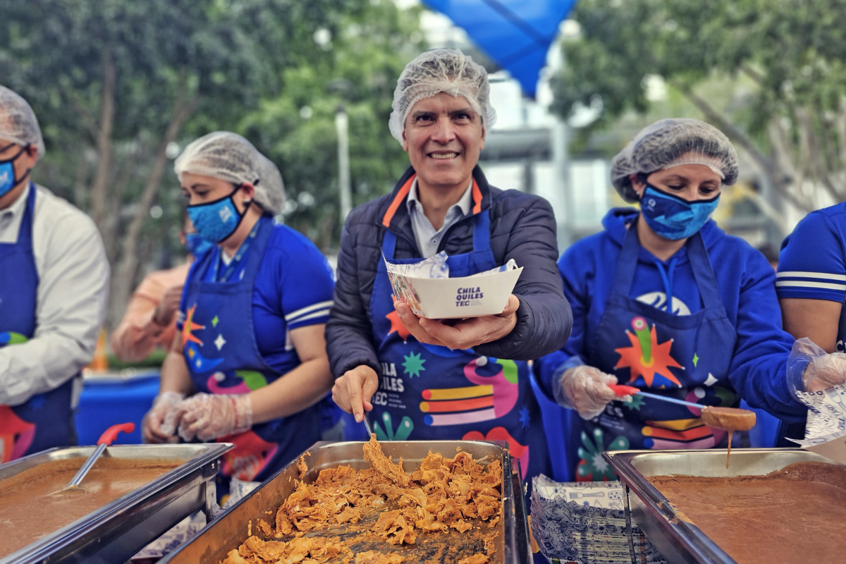 1 Tec de Monterrey da bienvenida con 'Chilaquil Fest'. El Tecnológico de Monterrey campus Querétaro dio la bienvenida del semestre enero-mayo 2024 en un evento ya conocido como 'Chilaquil Fest'