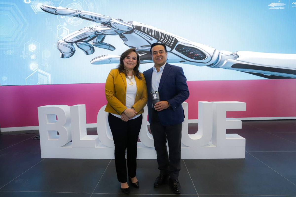 El alcalde Luis Nava y la rectora de la UAQ, Silvia Lorena Amaya Llano, firmarán un convenio para impulsar la industria digital en Querétaro.