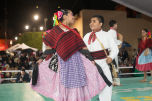 En el Concurso Nacional de Huapango participaron 350 parejas de todo el país.