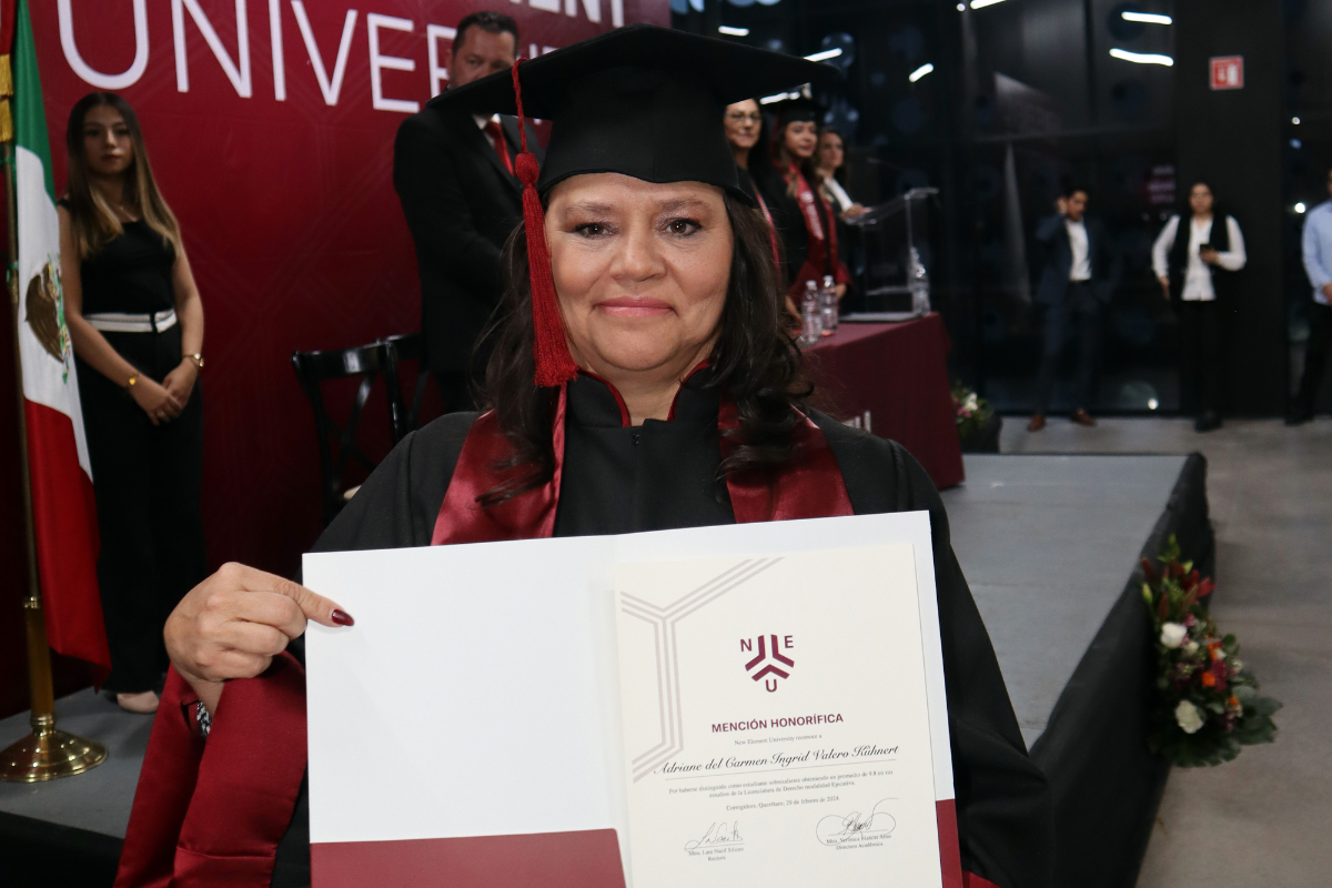 1 New Element University gradúa a su segunda generación. Adriane Valero