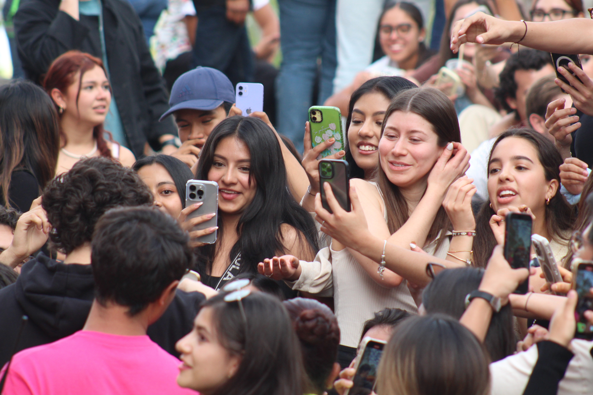 11 Día Anáhuac en Querétaro. Los estudiantes aprovecharon todo momento para captar recuerdos