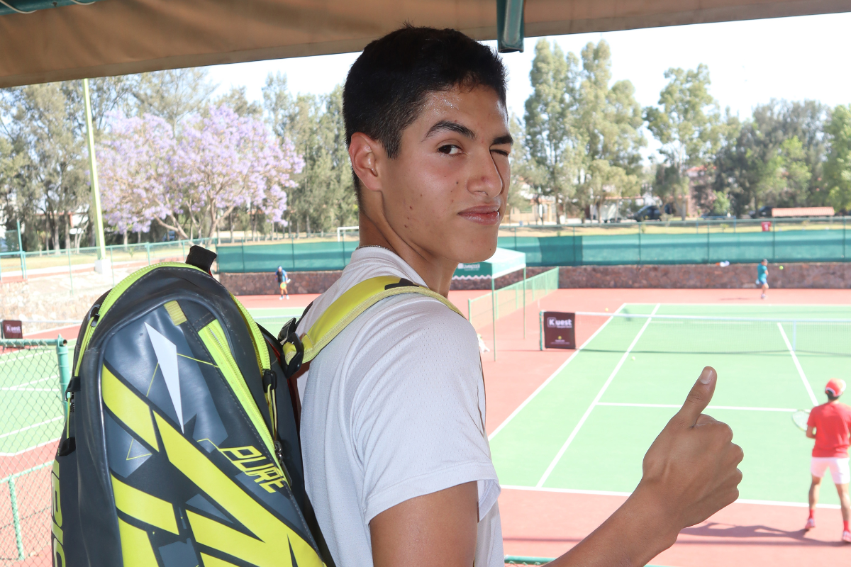 2 Torneo de tenis en San Gil. Alonso Pérez