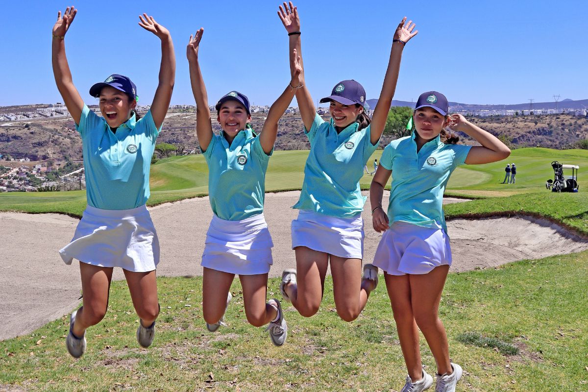21 La fiesta máxima del golf infantil y juvenil. Audri Rodríguez, Romina Palmeros, Alexa Aviña y Ana Paula García
