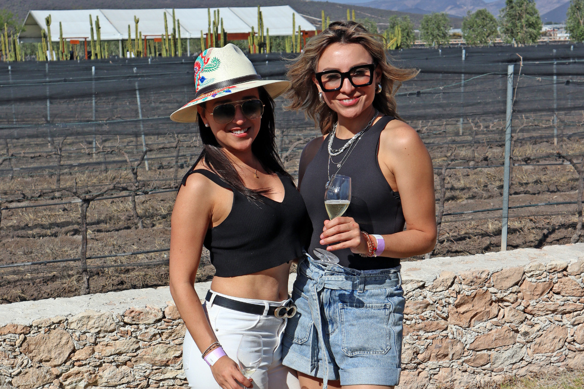 5 Celebra Querétaro sexta edición del Bubbles Fest. Dania y Andrea