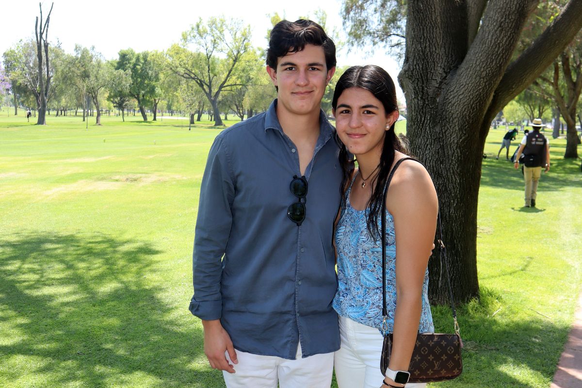 7 La fiesta máxima del golf infantil y juvenil. Manolo y Marina García