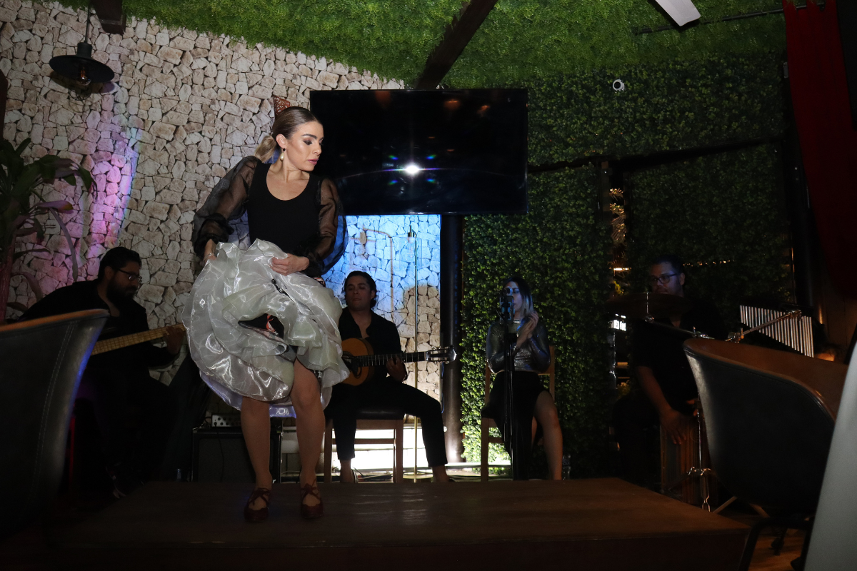 9 Noche Flamenca en El Quillo. Daniela Ponce marcaba el paso sobre la tarima con sus magistrales pies