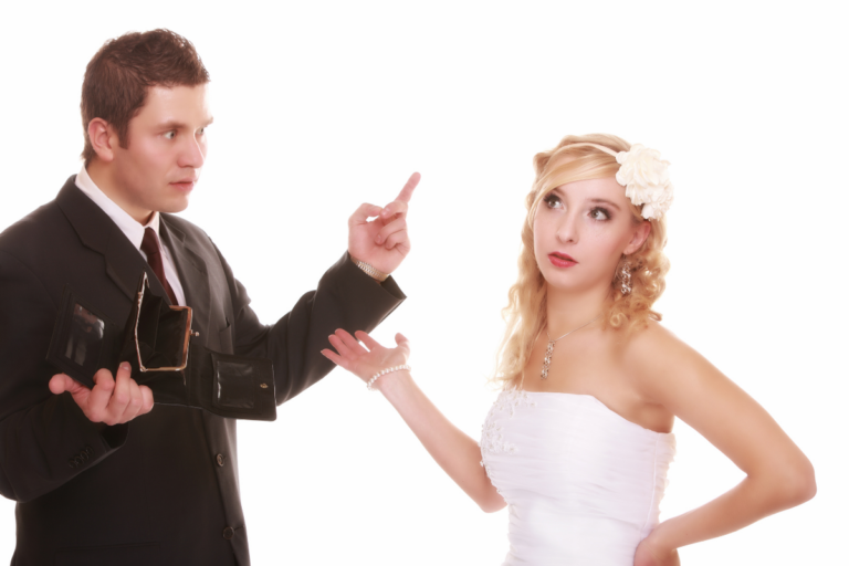 Deslumbrantes pero costosos , los gastos innecesarios en las bodas y cómo evitarlos (2)