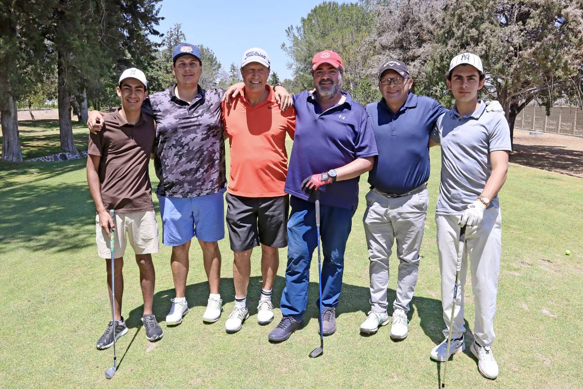 9 Golfistas compiten en el torneo de Semana Santa. Ignacio Toxqui, Enrique Garibay, Raul Schojer, Sergio Mendoza, Genaro Amora y Diego Espejo