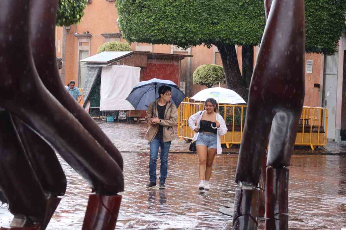 Lunes de lluvias en Queretaro