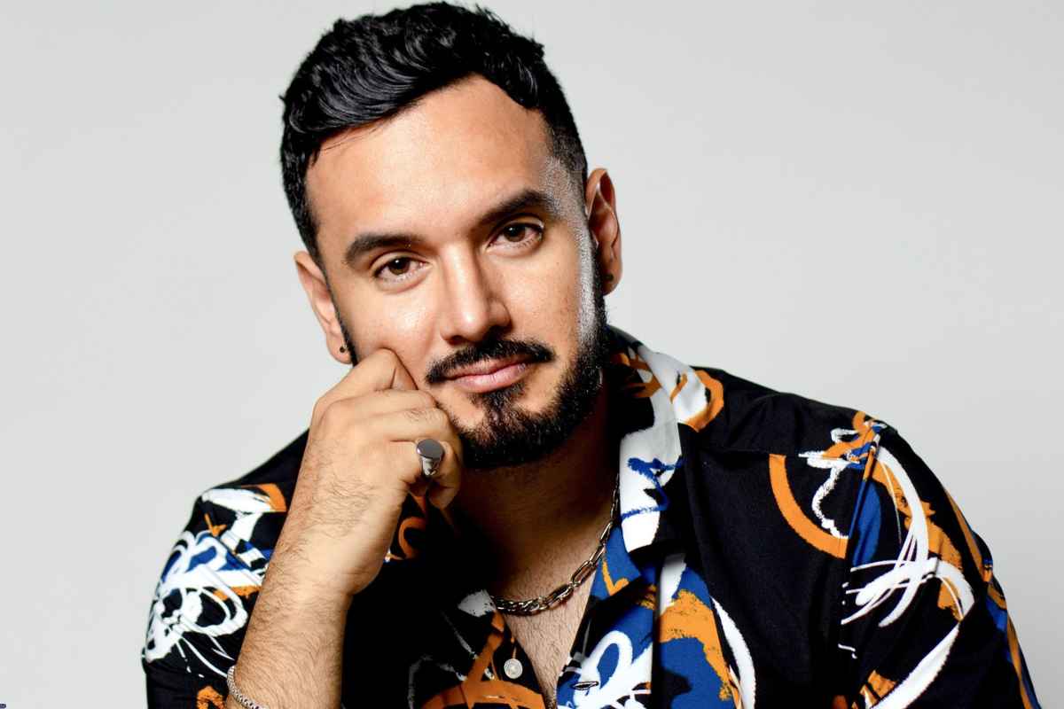 Luis Martell La nueva voz del Sad Popteno nos presenta Abandoname