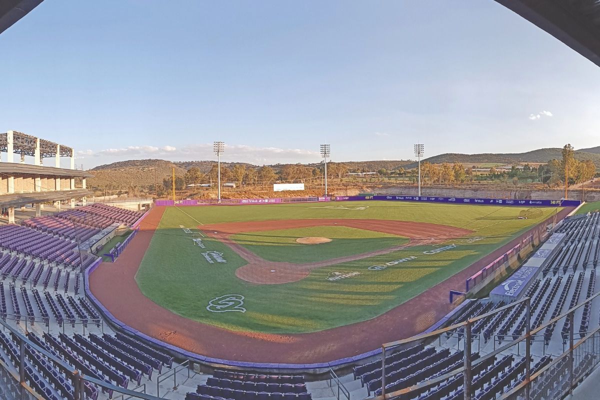 Palcos del Estadio Conspiradores.