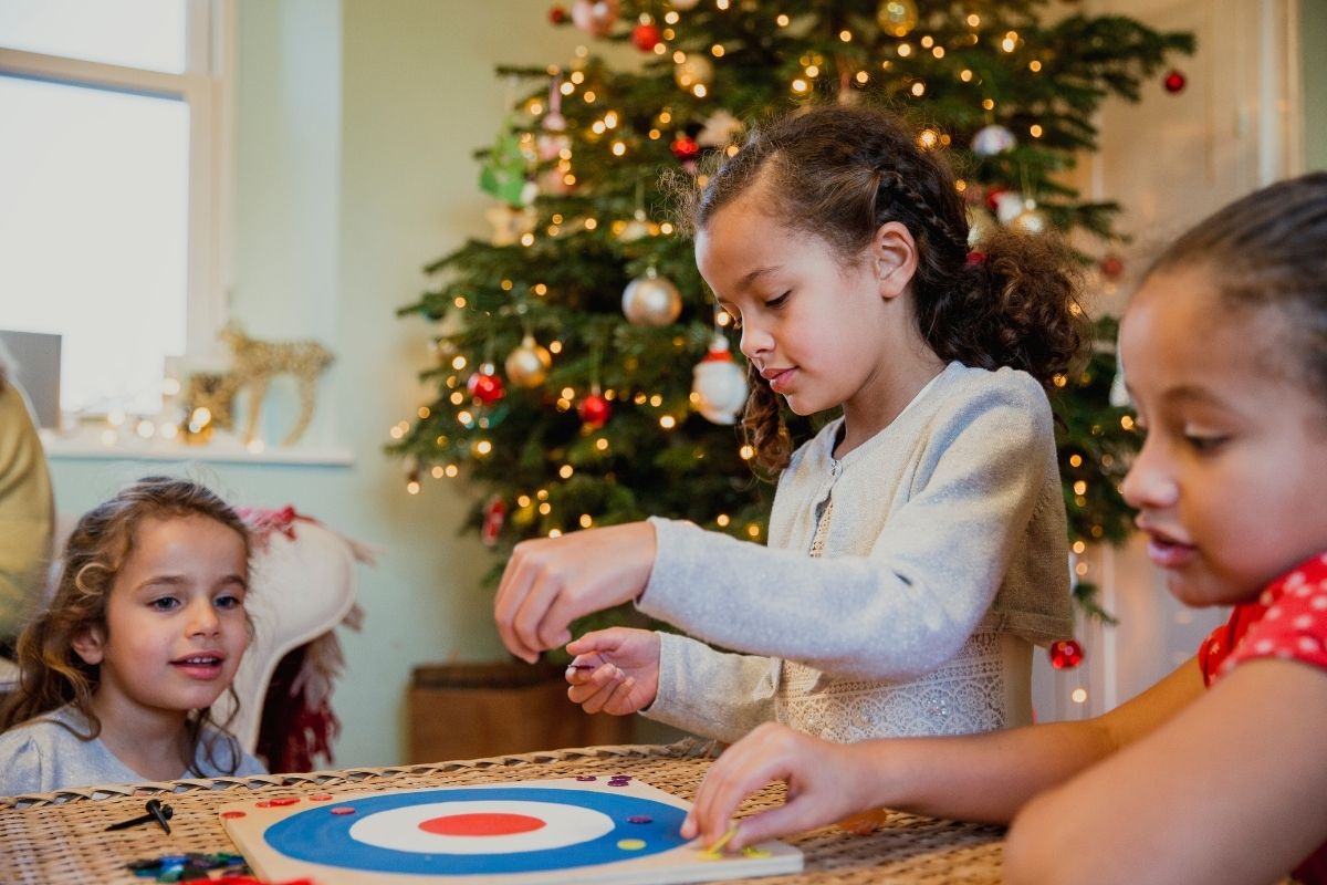 Los 5 juegos de mesa para Navidad que harán tu reunión más divertida