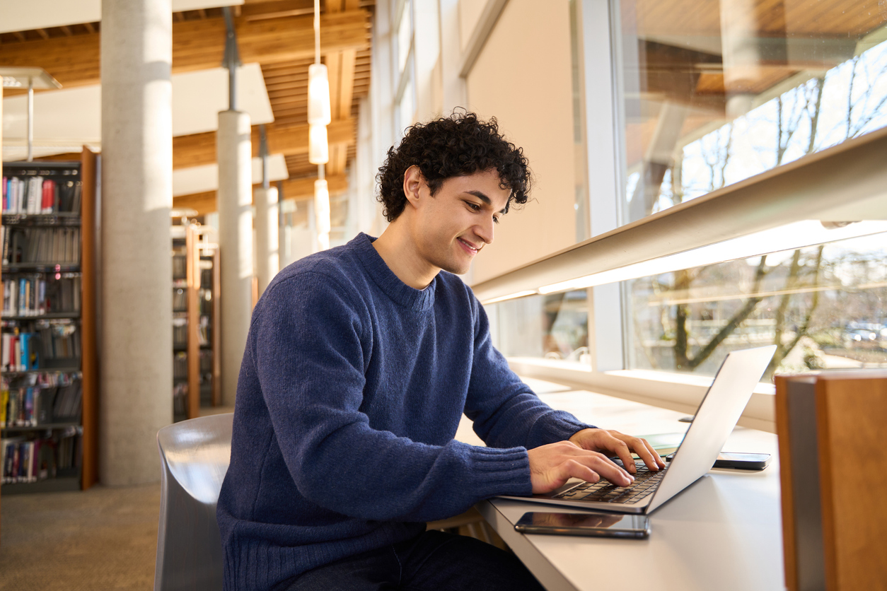 Explora las mejores universidades en Querétaro con enfoque práctico para estudiar y trabajar