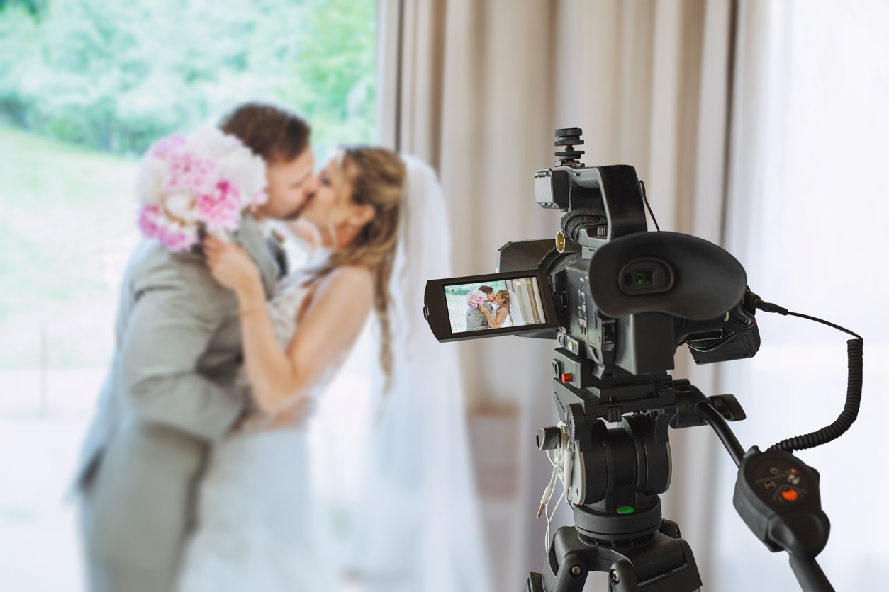 Streaming de bodas ¿Cómo transmitir tu ceremonia para quienes no pudieron asistir?