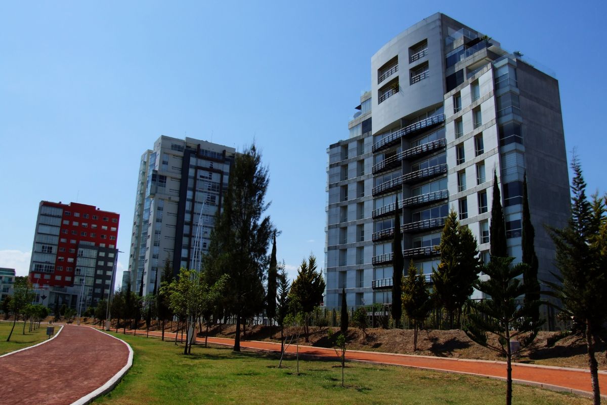 Casas mantienen preferencia, pero departamentos avanzan en Querétaro